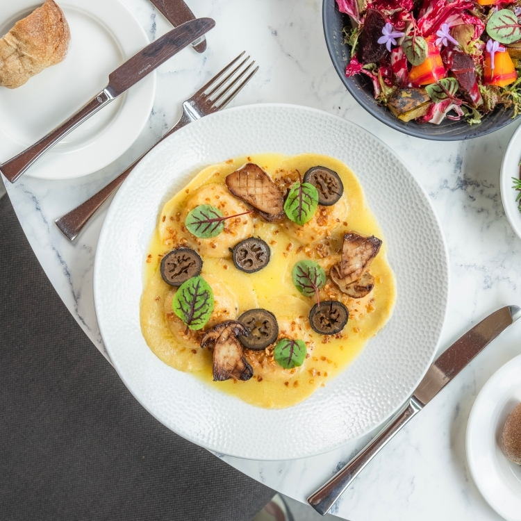 Royal-Garden-Hotel-London-Origin-Kensington-Pumpkin-Ravioli-Montgomerys-Cheddar-Cep-Mushrooms-Pickled-Walnut-Jerusalem-Artichoke-Crumb-03