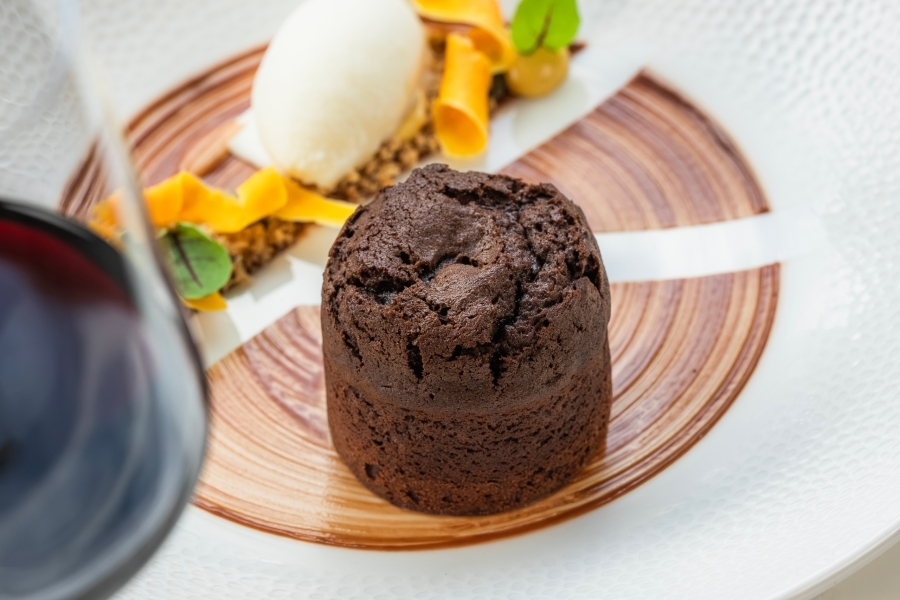 Royal-Garden-Hotel-London-Origin-Kensington-Dark-Chocolate-Fondant-Pumpkin-Cremeux-Buttermilk-Ice-Cream-03