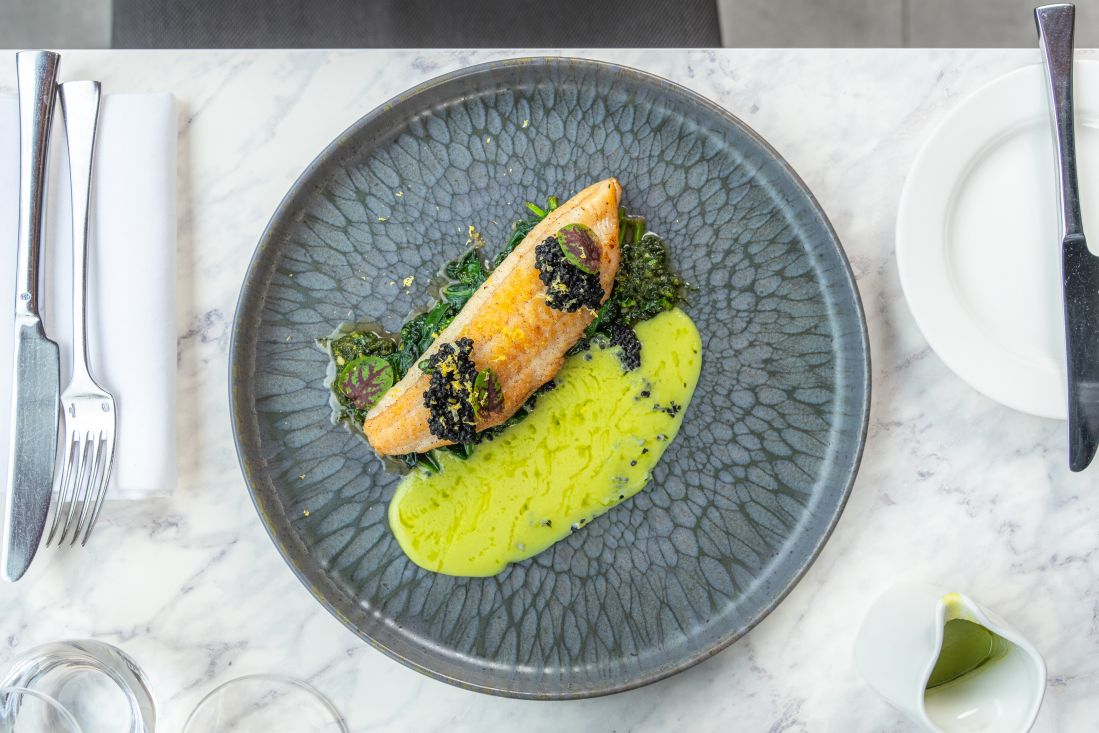 Royal-Garden-Hotel-London-Origin-Kensington-Lemon-Sole-Spinach-Lemon-Oil-Peas-Mint-Veloute-04
